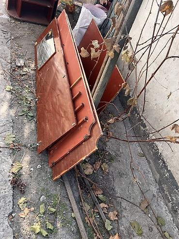 откосы окон: Старинные деревянные оконные рамы с форточками - Материал: массив — 8