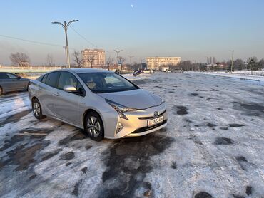 Toyota: Toyota Prius: 2017 г., 1.8 л, Вариатор, Гибрид, Седан