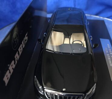 Avtomobil modelləri: Коллекционная модель Maybach Brabus 900 based on Mercedes-Benz — 12