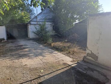 алатоо дом: Дом, 50 м², 3 комнаты, Собственник, Старый ремонт