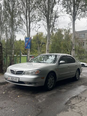 Nissan: Nissan Maxima: 2000 г., 2 л, Механика, Бензин, Седан