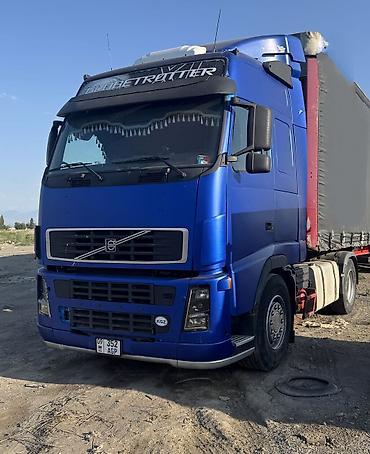 Тягач, Volvo, 2003 г., Тентованный