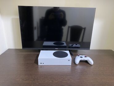 ps 6: Приставка Xbox Series S вместе с телевизором,Компактная консольВ