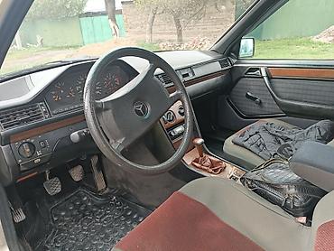 буфер 124: Mercedes-Benz W124: 1990 г., 2.3 л, Механика, Бензин, Седан — 1