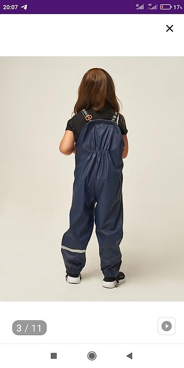 Верхняя одежда: Водонепроницаемый фирменный полукомбинезон, на рост 98-115, длина и — 2