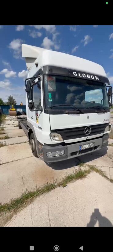 мерседес гигант в кыргызстане: Жүк ташуучу унаа, Mercedes-Benz, Стандарт, 7 т, Колдонулган