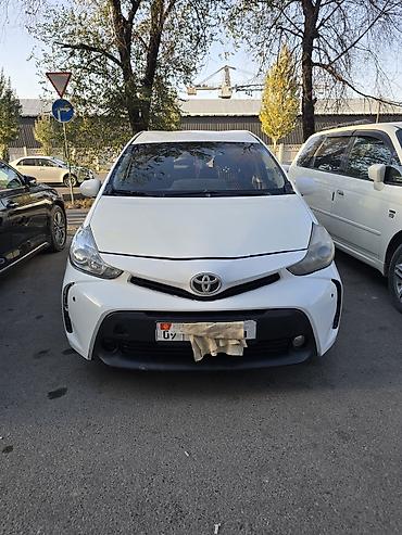 газ болон для авто: Toyota Prius V: 2016 г., Автомат, Гибрид, Универсал — 2