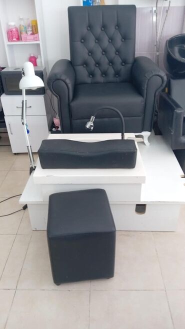 Salon, tibbi kreslolar: İşlənmiş, Pedikür kreslosu