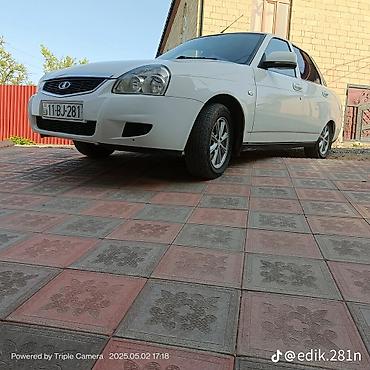 masin sat: LADA Priora sedan — ağ rəng, 4 qapı, ön ötürücülü. ili 2014 Texniki — 1