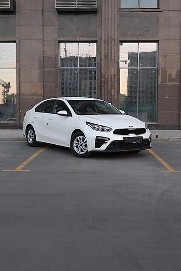 Kia Cerato: 2019 г., 1.6 л, Вариатор, Бензин, Седан