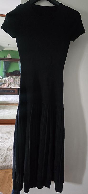 Haljine: Sandro Paris dugačka plisirana crna knit haljina. Savršena. divan — 5