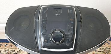 sansui s65: Бумбокс LG SB 74, радио работает, есть аукс, также вход для флешки — 2