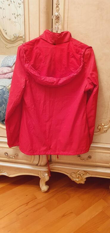 qadin kurtkalari yeni: Женская куртка M (EU 38), цвет - Красный