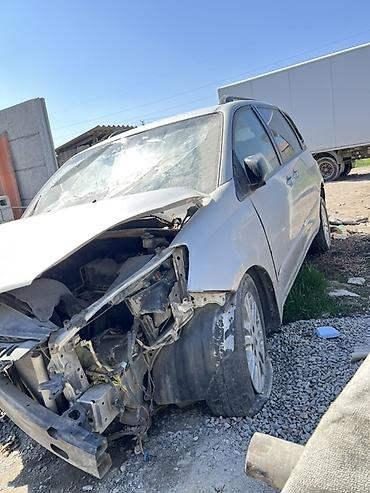 Другие детали кузова: Автомобиль на разбор Кузов: серебристый универсал/минивэн 5 дверей — 3