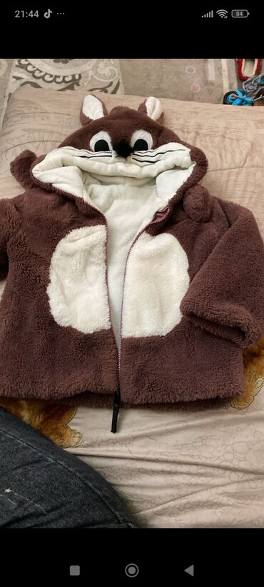 cins pencekler kisi ucun: Gödəkcə satılır qiyməti 20azn real alıcılar zəng etsin