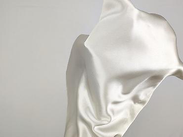 białe bluzki basic: T-shirt damski, rozmiar M — 4