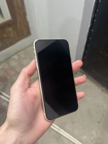 Apple iPhone: IPhone 11, 128 GB, Ağ, Simsiz şarj, Face ID, Sənədlərlə
