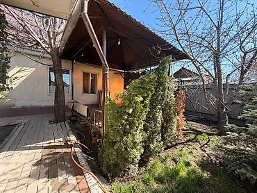Продажа коттеджей и домов: Продается дом в Нижней Аларче (район старого Толчка) 72м2 на участке — 2