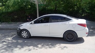 Hyundai: Hyundai Solaris: 2014 г., 1.4 л, Автомат, Бензин