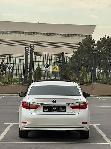 Lexus: Lexus ES: 2017 г., 2.5 л, Вариатор, Гибрид, Седан — 2