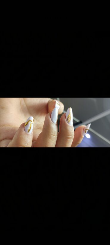 Manikür, pedikür: Manikür, Tipsi, Gellak, şellak, Korreksiya, Salonda — 8