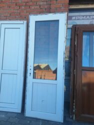 qapi uzlukleri: İşlənmiş Plastik qapı Çərçivə ilə, Zəmanətli, Ödənişli quraşdırma, Ünvandan götürmə