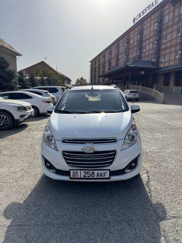 машины за 10000 долларов: Chevrolet Spark: 2012 г., 1 л, Автомат, Бензин, Хэтчбэк