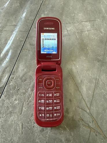 samsung e210: Samsung rəng - Qırmızı, Düyməli, İki sim kartlı — 1