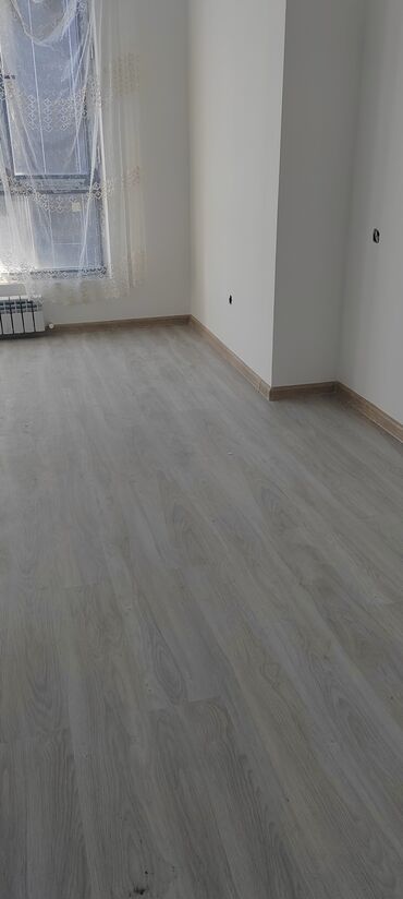квартира сдаётся долгосрочное: 1 бөлмө, 42 кв. м, Элитка, 8 кабат, ПСО (өзү оңдоп түзөтүп бүтүү үчүн)