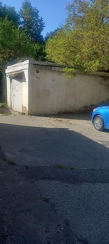 как купить гараж: Daş-qaç daşından tikilmiş, üstü beton örtüklü ayrıca tikili — 2