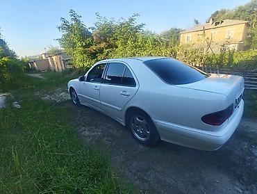 eafc 25: Mercedes-Benz E-Class: 2000 г., 2.4 л, Механика, Бензин, Седан — 3