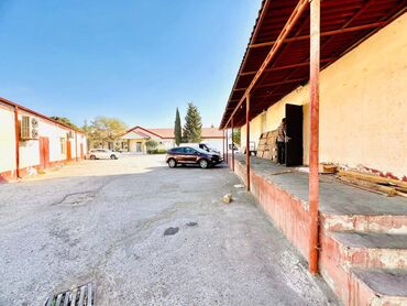 Anbar və emalatxanalar: Nərimanov rayonu, “Baksol” yolunda, “Ziya Bünyadov” prospektinə yaxın — 5