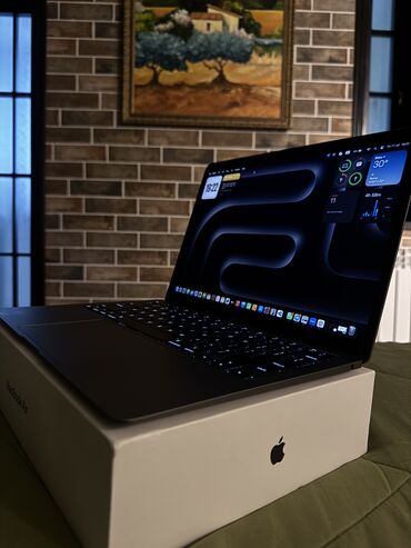 силиконовая накладка на клавиатуру macbook: İşlənmiş Apple MacBook, 13.3 ", Apple M1, 256 GB, Ünvandan götürmə, Ödənişli çatdırılma