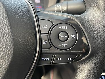 магнитола е39 штатная: Toyota Corolla: 2021 г., 1.8 л, Вариатор, Гибрид, Седан — 9