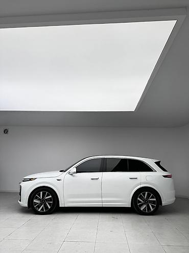 byd e2 2024: Lixiang L7: 2023 г., 1.5 л, Автомат, Гибрид, Кроссовер — 4