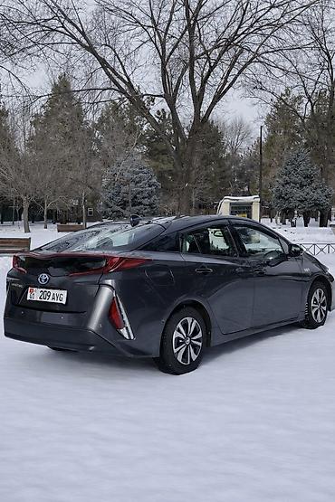 Toyota: Toyota Prius: 2019 г., 1.8 л, Вариатор, Электромобиль, Седан — 3