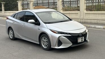 Toyota: Toyota Prius: 2019 г., 1.8 л, Робот, Гибрид, Седан