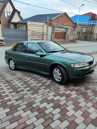 Opel: Opel Vectra: 1.8 l | 2000 il 375400 km Sedan — 4