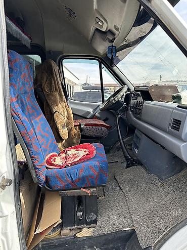 Легкий грузовой транспорт: Легкий грузовик, Mercedes-Benz, Стандарт, 3 т, Б/у at lalafo.kg — 5 Легкий грузовой транспорт: Легкий грузовик, Mercedes-Benz, Стандарт, 3 т, Б/у — 5