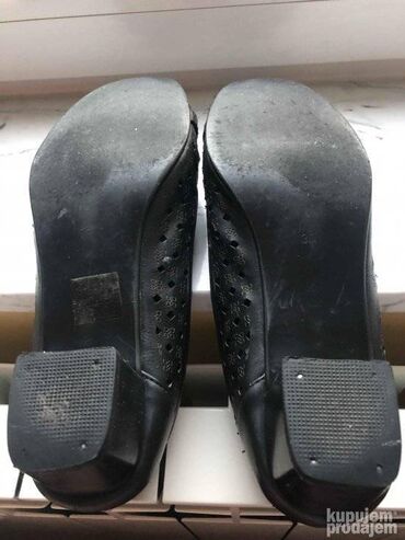 Salonke: Salonke, Safran, 39 na lalafo.rs — 4 Salonke: Salonke, Safran, 39 — 4