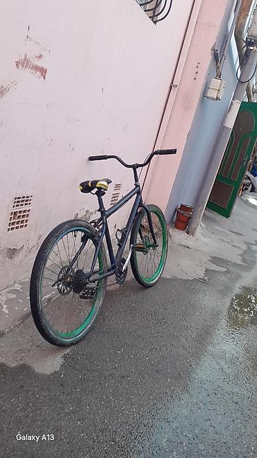 Velosipedlər: Şəhər tipli velosiped - Geniş, düz BMX tərzli sükan – şəhər içi — 2