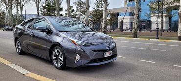 Toyota: Toyota Prius: 2017 г., 1.8 л, Автомат, Гибрид, Седан