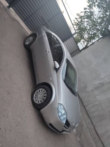 расрочкага машина берилет: Nissan Primera: 2002 г., 2 л, Вариатор, Бензин, Седан