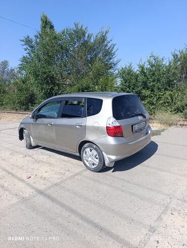 купить машину шевроле: Honda Fit: 2005 г., 1.3 л, Автоматтык, Бензин, Хетчбек