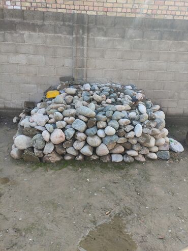 ferrari 328 в Кыргызстан | СУМКИ: Камень 1000 сом Ак ордо