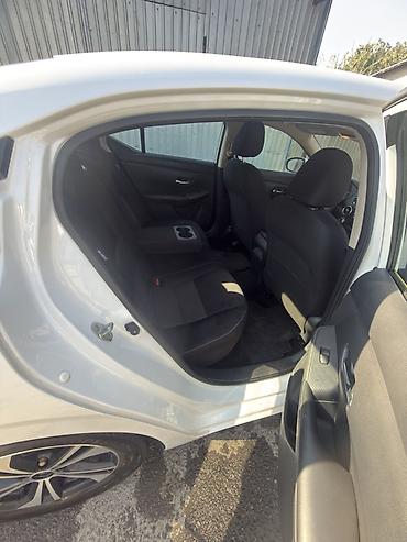 Продажа авто: Nissan Sentra: 2020 г., 2 л, Вариатор, Бензин, Седан — 10