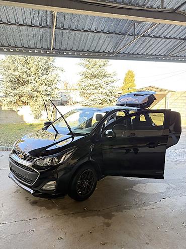 Chevrolet: Chevrolet Spark: 2019 г., 1 л, Вариатор, Бензин, Универсал — 4