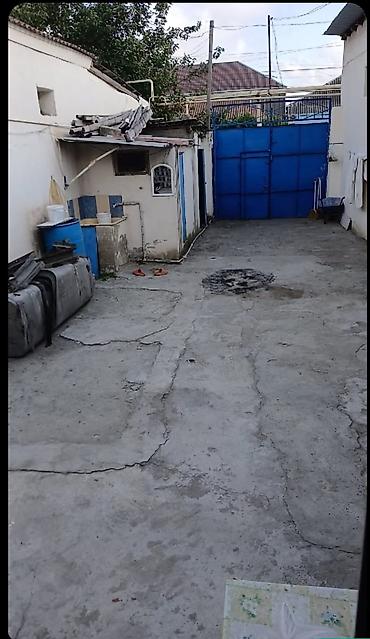 sabunçuda: Həyət evi – 4 otaqlı - Plan: mətbəx, sanitar qovşaq/duş, 4 yaşayış — 2