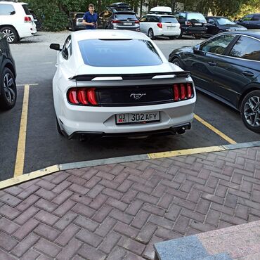камаро шевроле: Ford Mustang: 2018 г., 2.3 л, Автомат, Бензин, Купе