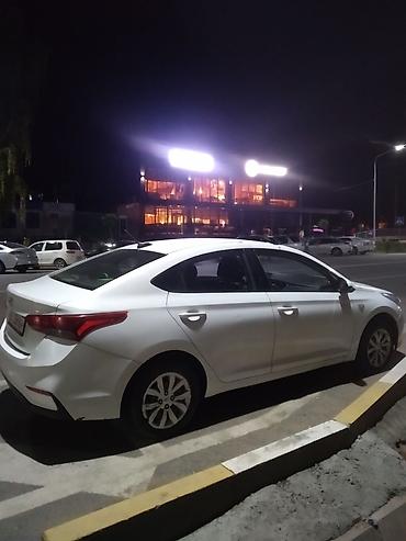 hundai salaries: Hyundai Solaris: 2017 г., 1.4 л, Механика, Бензин, Седан — 6